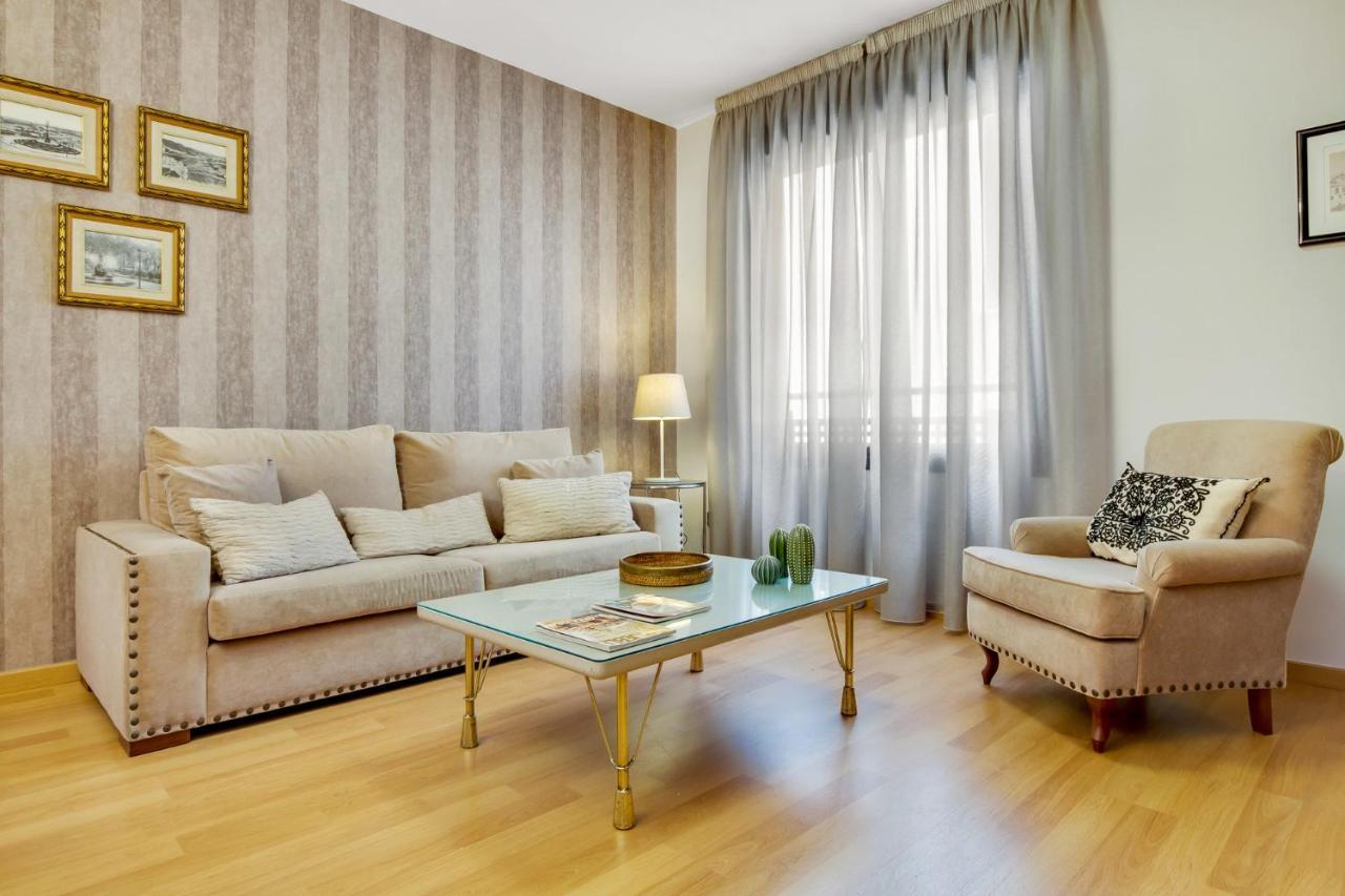 -malagasunapts-city Centre Terrace Pool Parking *