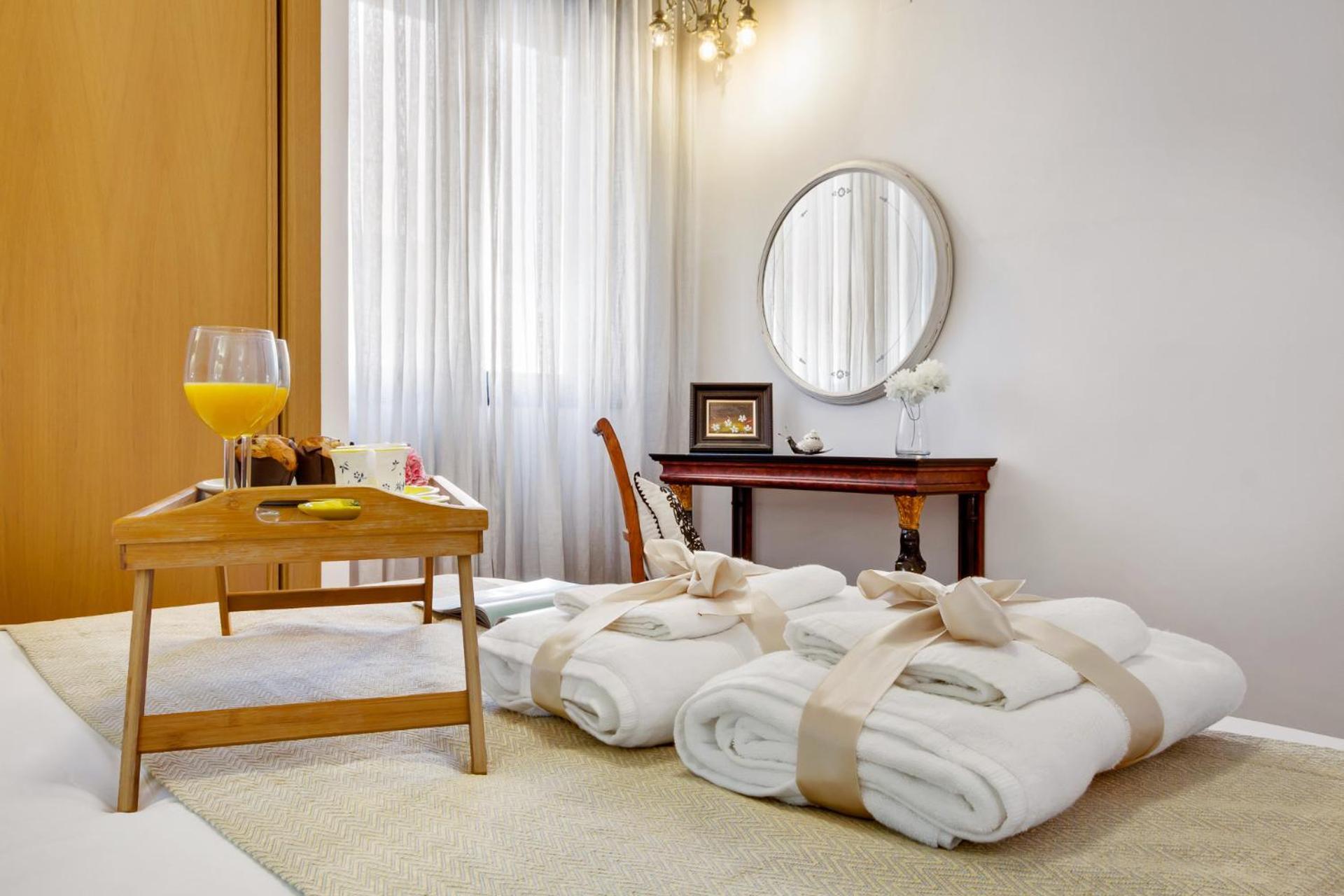 -malagasunapts-city Centre Terrace Pool Parking *